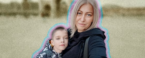 На жительницу Архангельской области завели дело о дискредитации. Она уехала с детьми из страны, ее 12-летнего приемного сына объявили в розыск