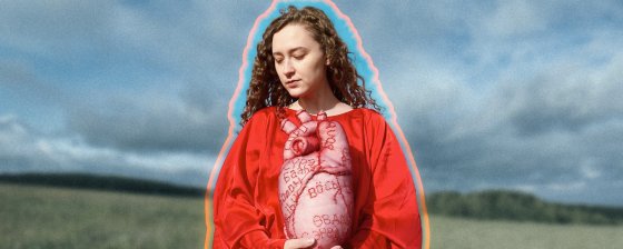 «Мы здесь еще живем». Уральская художница Алиса Горшенина — о травле, поддержке и о том, почему выбирает не уезжать