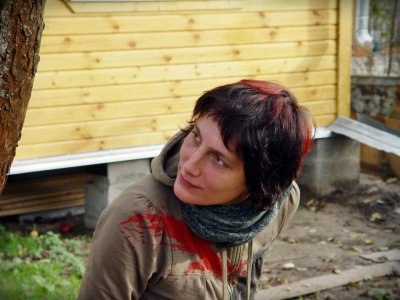      «Вы, наверное, были на акции — у вас ленточки такие на пальто»
    