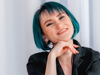      «Хочу показать, что не надо молчать»: монолог жительницы Казани — о травле в соцсетях из-за антивоенной позиции и давлении силовиков
    