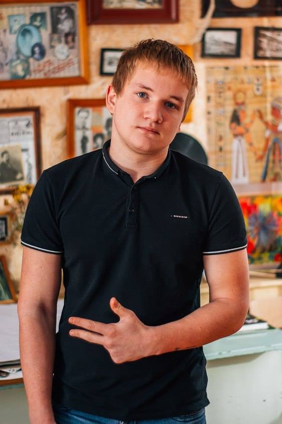 Грабеж или ножи: за что задерживали участников пикетов против Соловьева