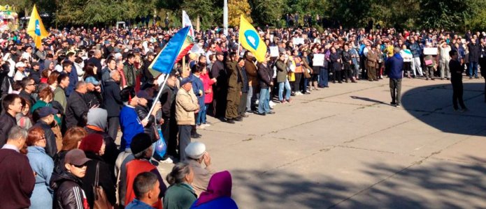 «Это поставлено на поток»: как в Элисте судят за протесты против врио мэра из ДНР