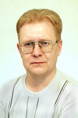 «Чтобы это не передалось учащимся»: как школьного учителя уволили за стихи