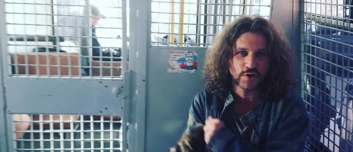 «Свободу енотам!»: рассказ артиста уличного театра о задержании 5 мая