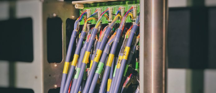 Госдума приняла новые законы о распространении информации. Что это значит?