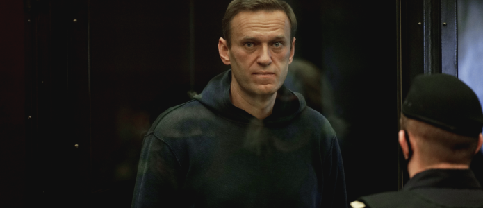 Увольнения за Навального: кого затронули и что можно сделать